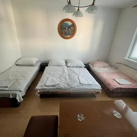 Apartament Apartman Solid, *